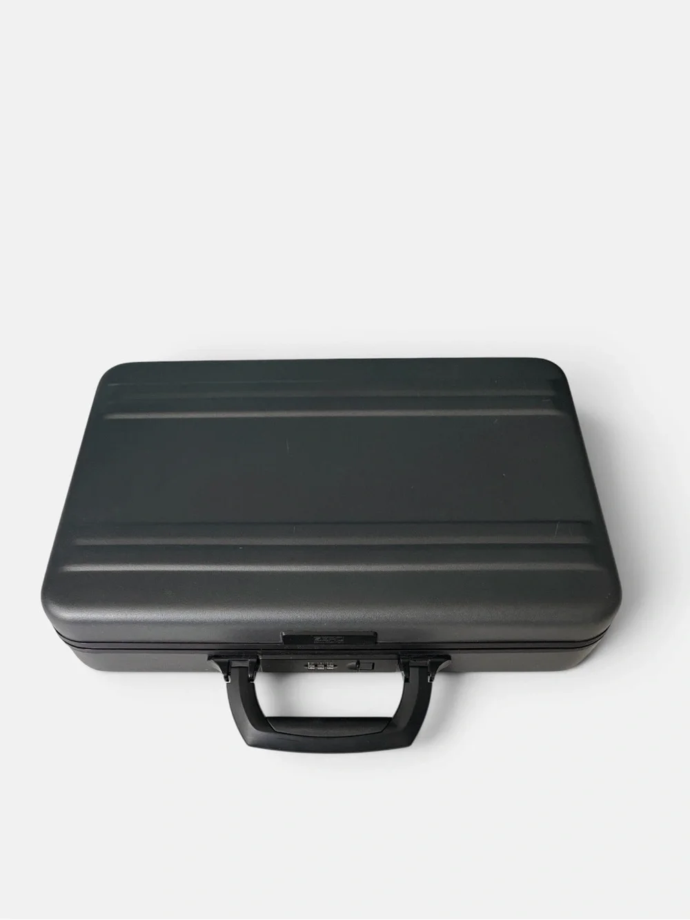 Zero Halliburton Hard Shell Combination Lock Briefcase - Black